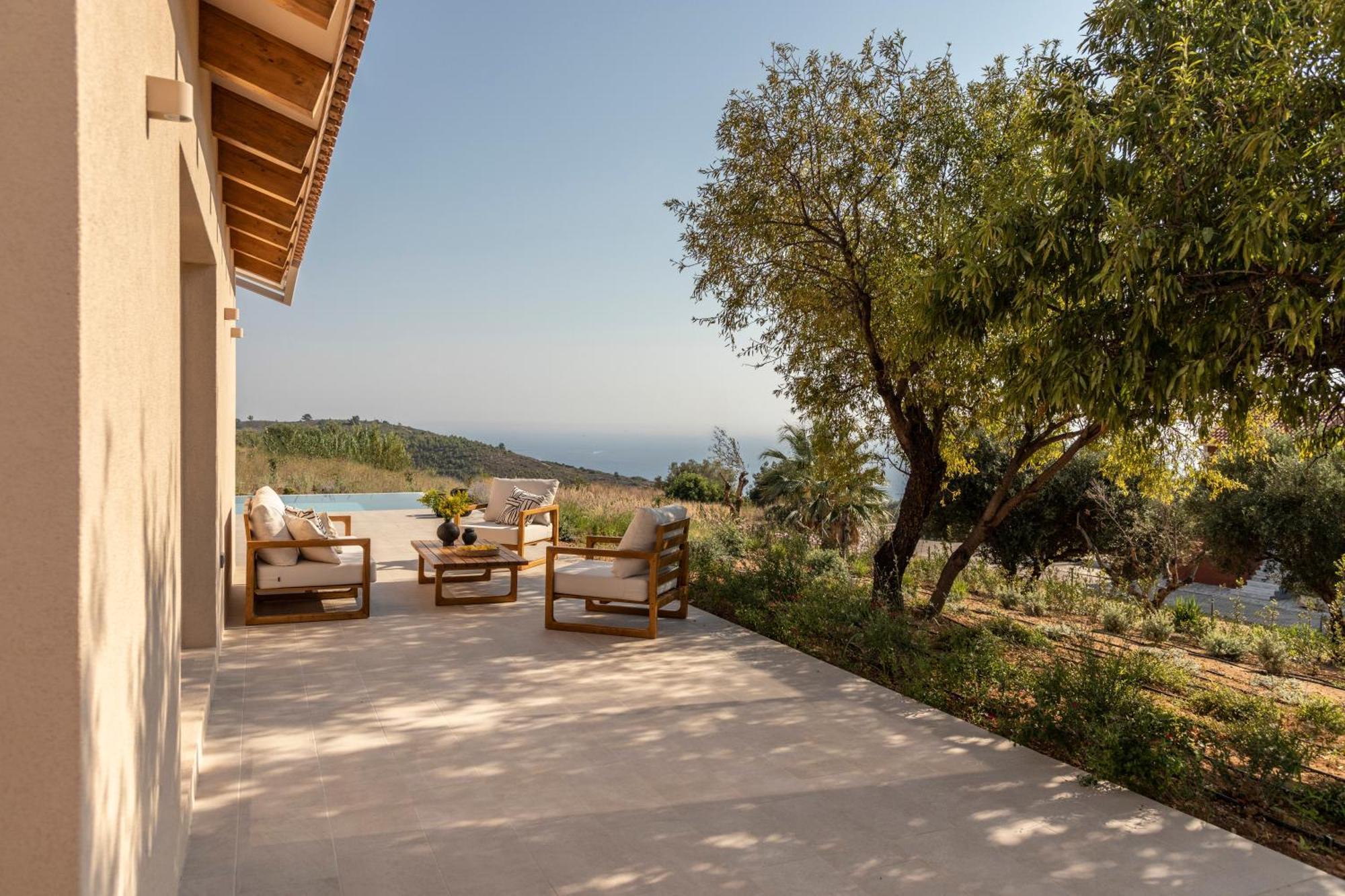 Avertosia Luxury Villas 阿尔戈斯托利翁 外观 照片