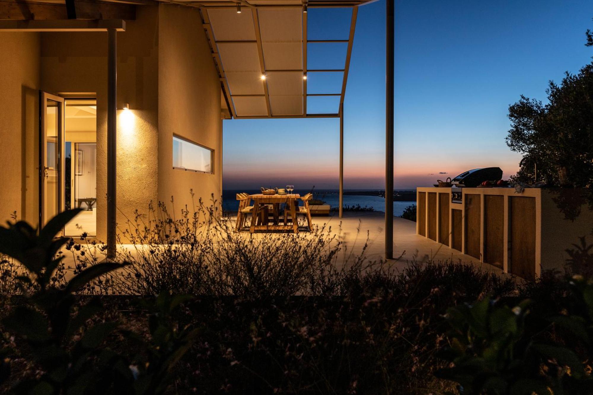 Avertosia Luxury Villas 阿尔戈斯托利翁 外观 照片