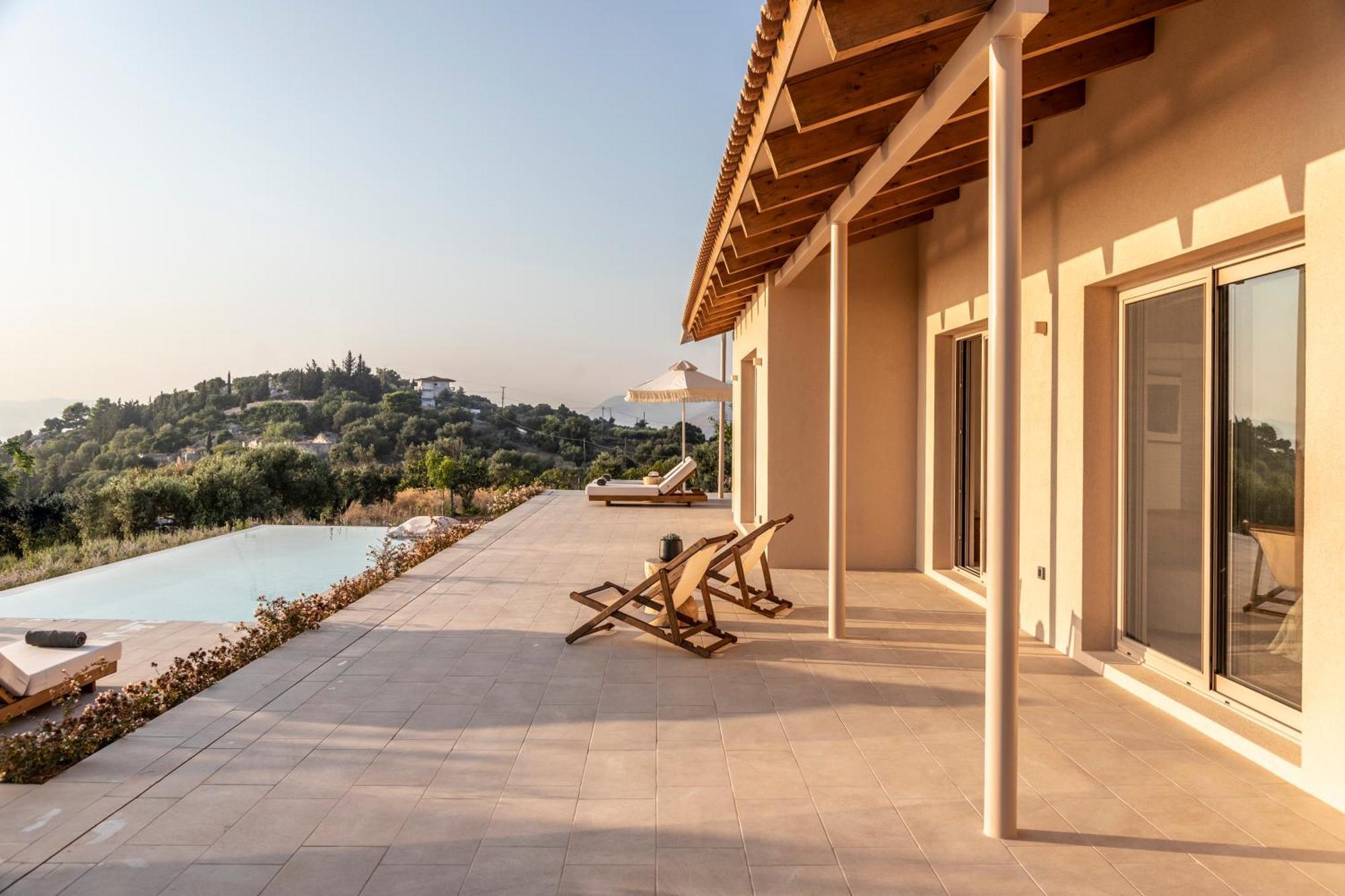 Avertosia Luxury Villas 阿尔戈斯托利翁 外观 照片