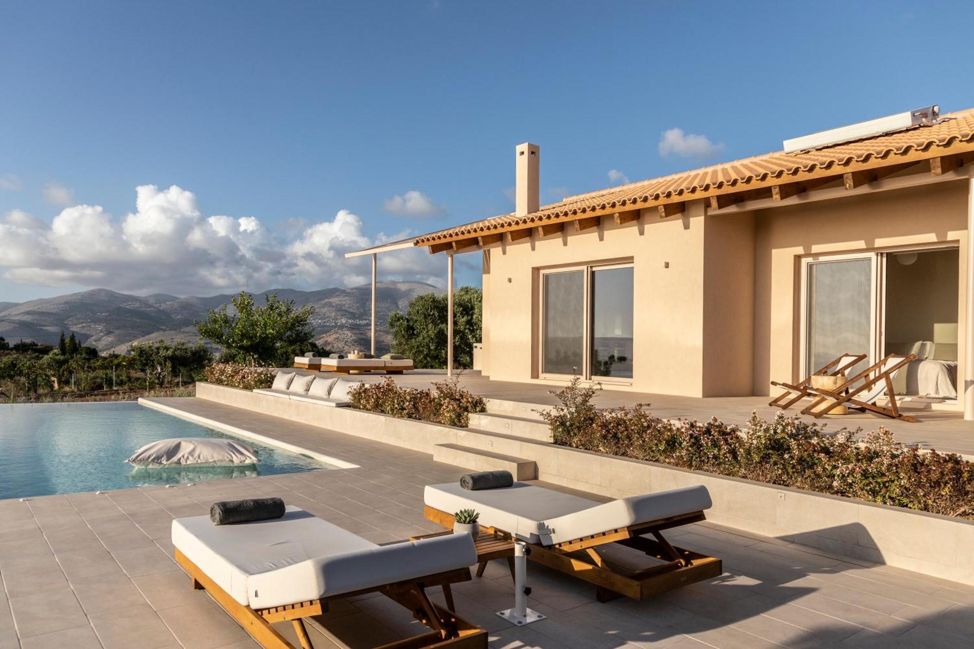 Avertosia Luxury Villas 阿尔戈斯托利翁 外观 照片
